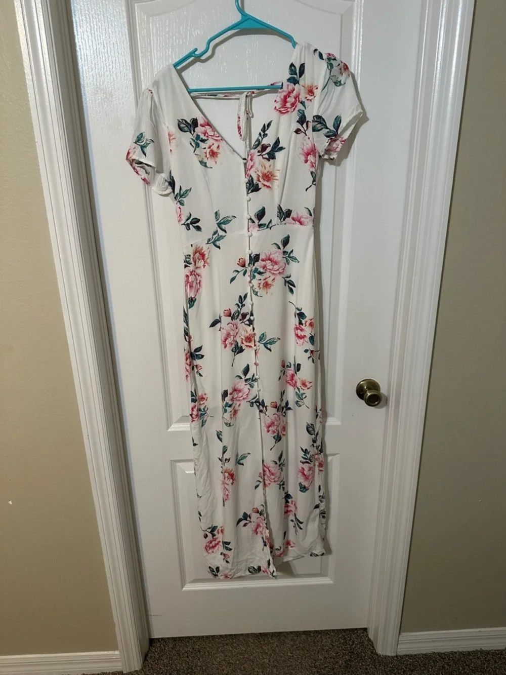 Trixxi White Maxi Dress with Pink Rose Print - Picture 4 of 10